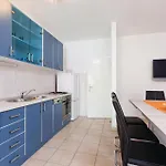 Prázdninový dům Four-bedroom In Stobrec