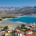 Prázdninový dům Four-bedroom In Stobrec Split