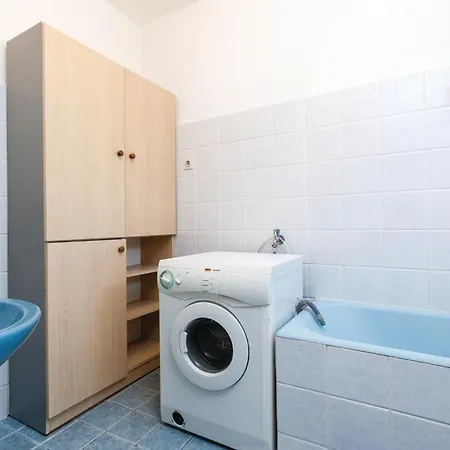 Dom wakacyjny Four-bedroom In Stobrec Split